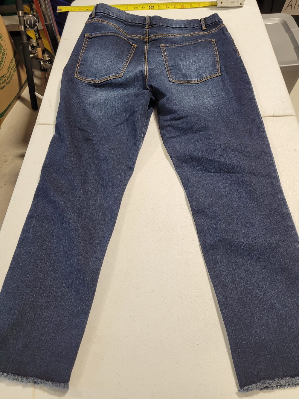 No Boundaries Dark Blue Cropped Stretch Jeans - Picture 4 of 4